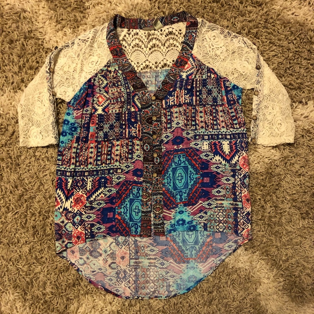 Gimmicks by BKE Tapestry, Aztec Lace Button Up Top